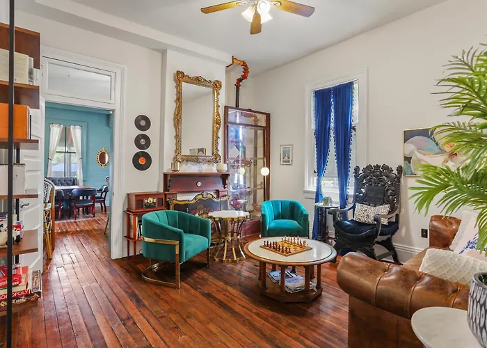 Site 61 Guesthouse New Orleans